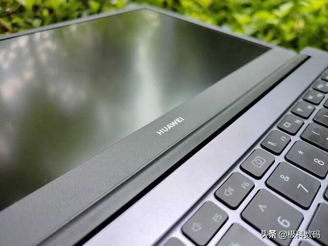华为MateBook D 14 2022款笔记本使用体验,优点不足很明显
