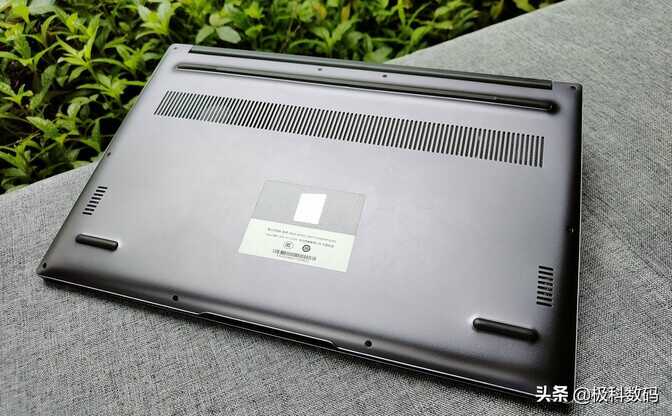 华为MateBook D 14 2022款笔记本使用体验,优点不足很明显