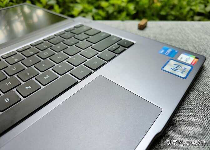 华为MateBook D 14 2022款笔记本使用体验,优点不足很明显