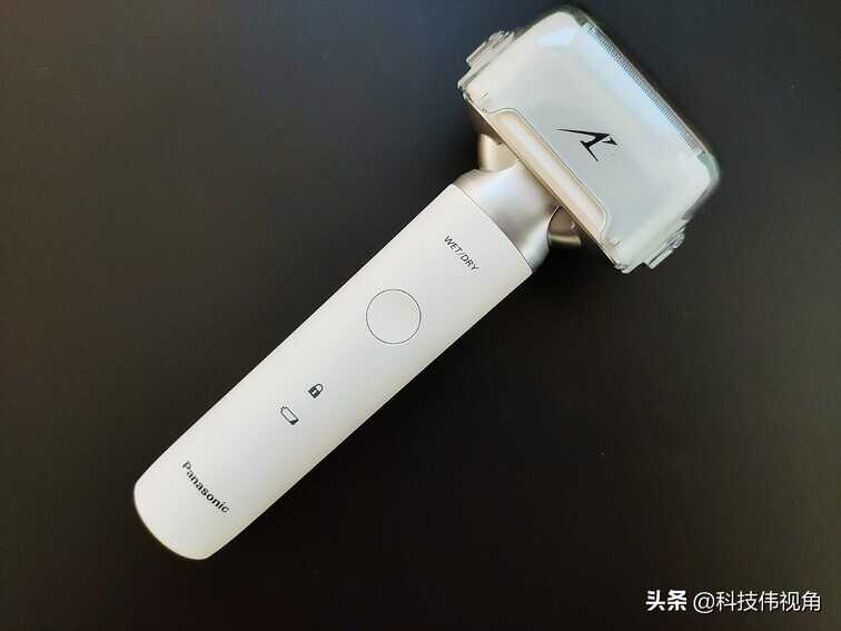松下「小锤子」剃须刀评测:让你做回曾经那个精致的少年