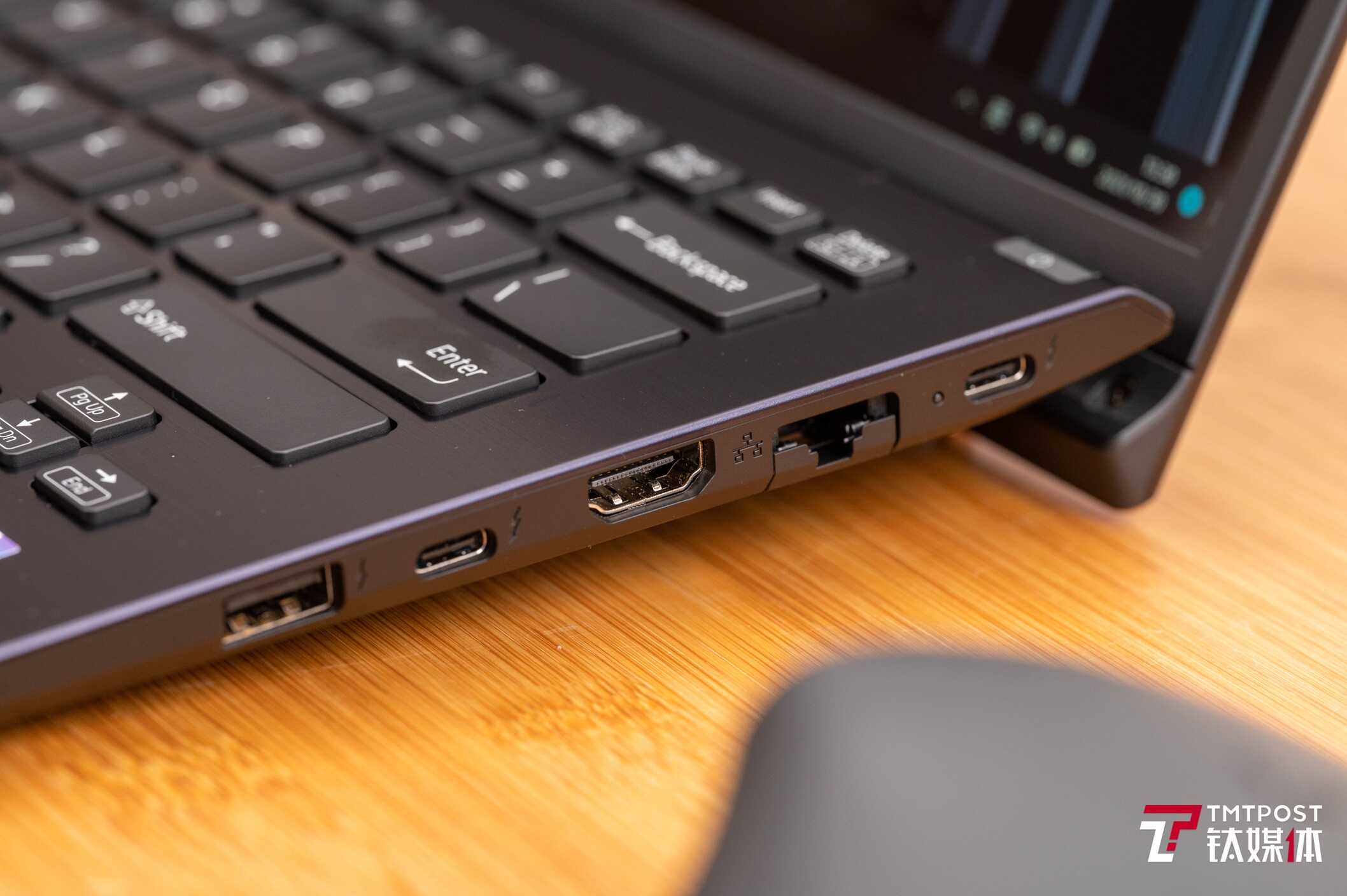 VAIO SX14 2022款笔记本评测:将1kg轻薄体验带入主流市场 | 钛极客