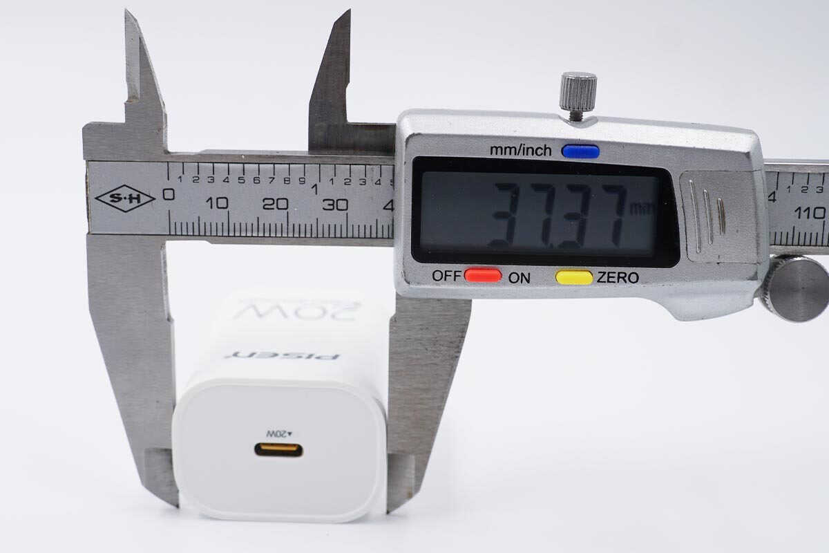 和苹果原装充电器相同的性能体验,品胜20W PD充电器评测