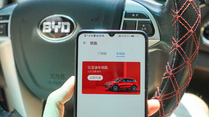 “巨杯”荣耀X10Max全面测评:大一点,爽却不止一点点