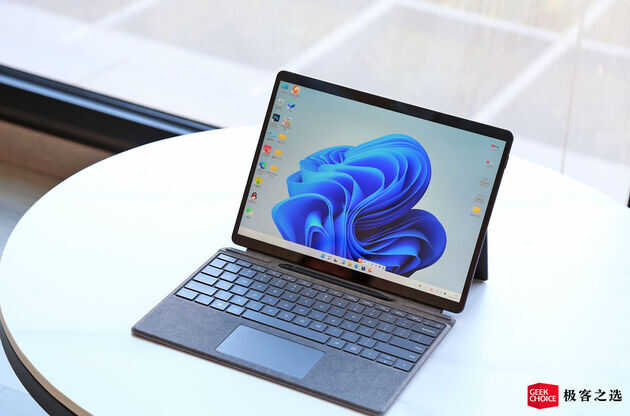 微软 Surface Pro 8:作为主力机用了一周,告诉你它到底靠不靠谱
