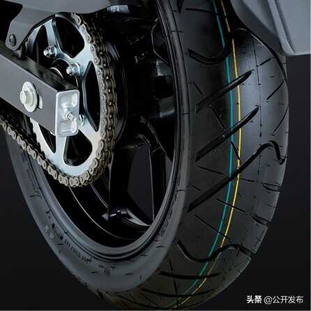 铃木DL250发布2022新款，被中国摩友宠坏的豪爵铃木