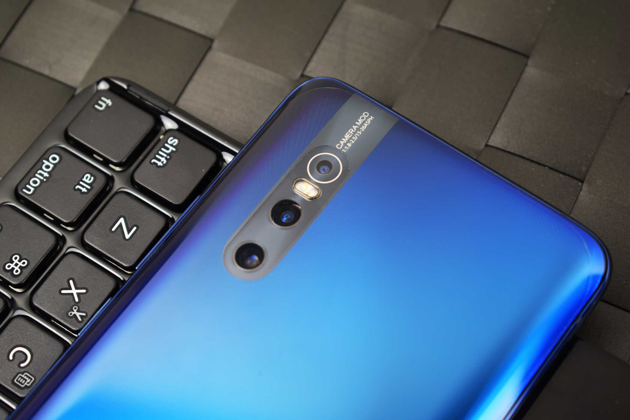 vivo X27评测:值不值得买就看这三个点,没打动你就别买了!