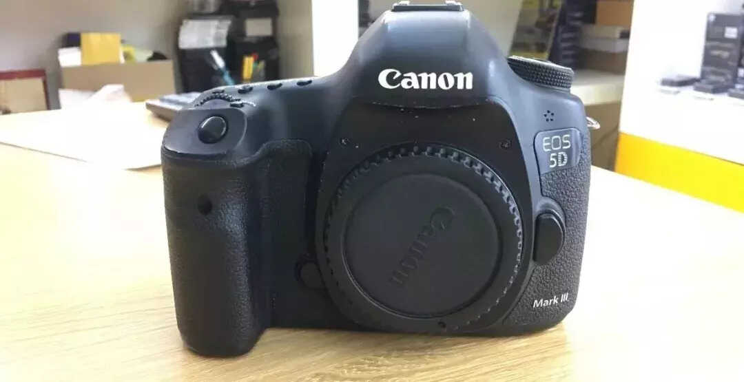 5D4价格为何这么高?对比一下5DS就知道了