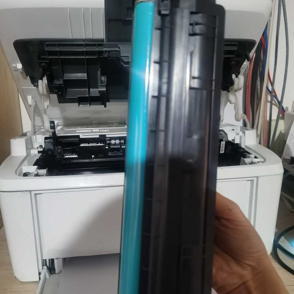 惠普打印机一直闪灯无法打印怎么办?