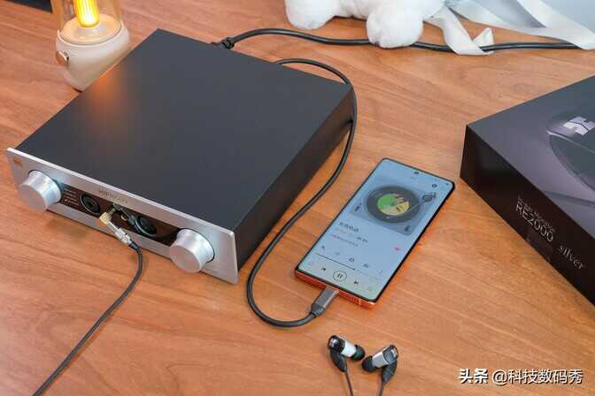 年轻人的第一台桌面台放,HIFIMAN EF400解码耳放一体机测评