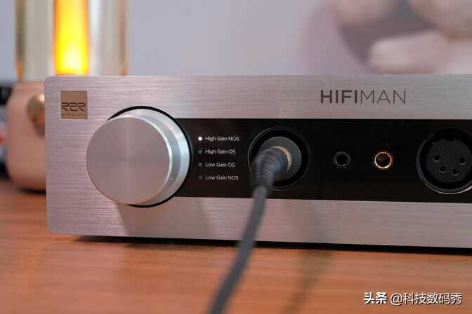 年轻人的第一台桌面台放,HIFIMAN EF400解码耳放一体机测评