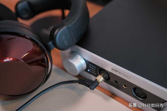 年轻人的第一台桌面台放,HIFIMAN EF400解码耳放一体机测评