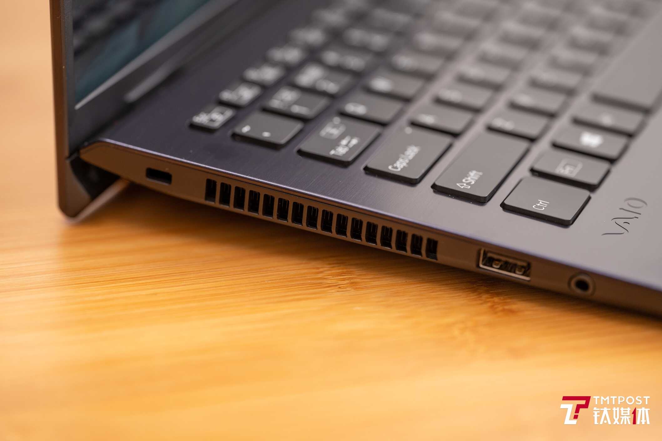VAIO SX14 2022款笔记本评测:将1kg轻薄体验带入主流市场 | 钛极客
