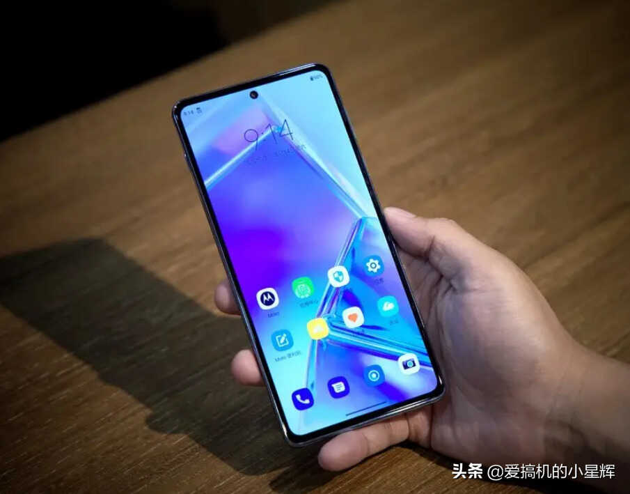 1500-2000价位值得捡漏的五款旗舰,公认极致性价比,一机用三年