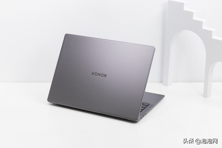 实力逆袭旗舰商务本,荣耀MagicBook V 14评测