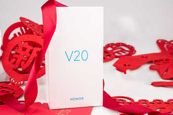 荣耀V20拆机详解:物超所值还是物廉价高?