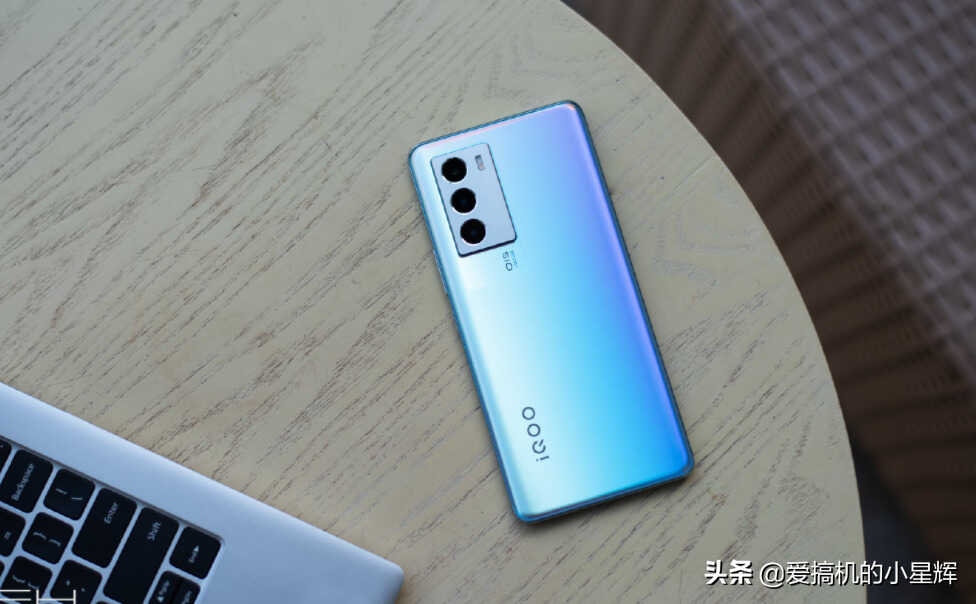 iQOO Neo5S值得买吗?理性分析优缺点之后,终于知道了答案