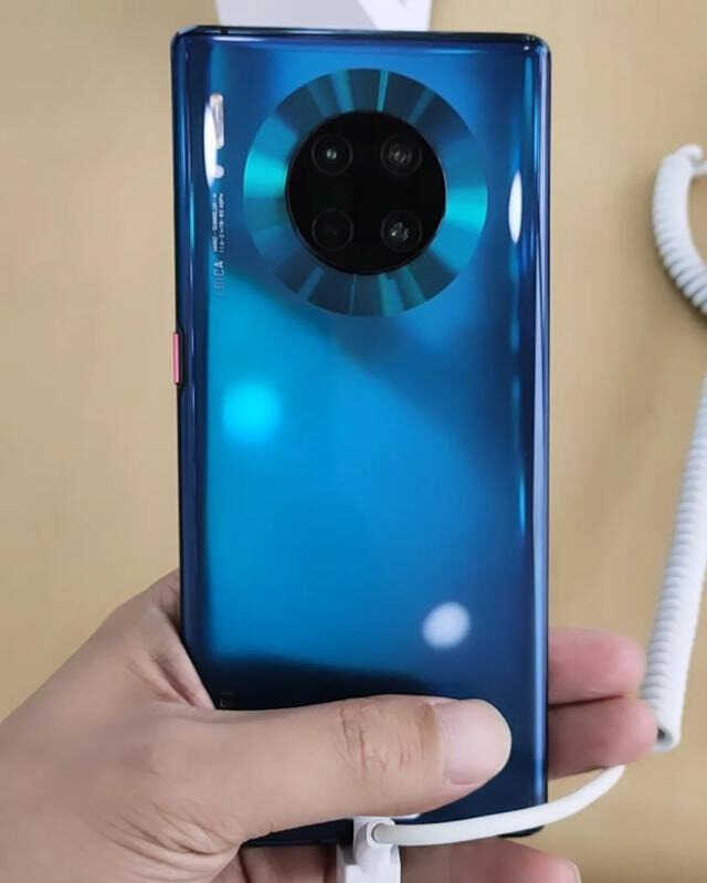 华为mate30 Pro屏幕碎了换屏要多少钱?网友:肯定要买碎屏保