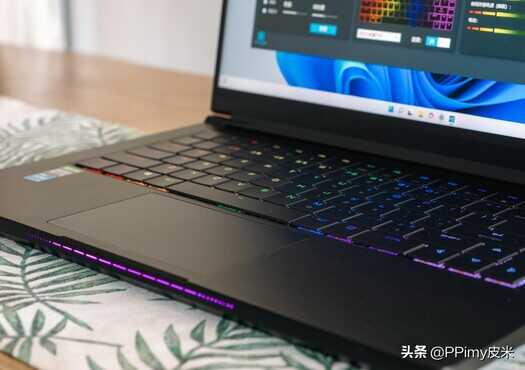笔记本也开始内卷了?性价比逆天的intel NUC Studio X15 移动工作站