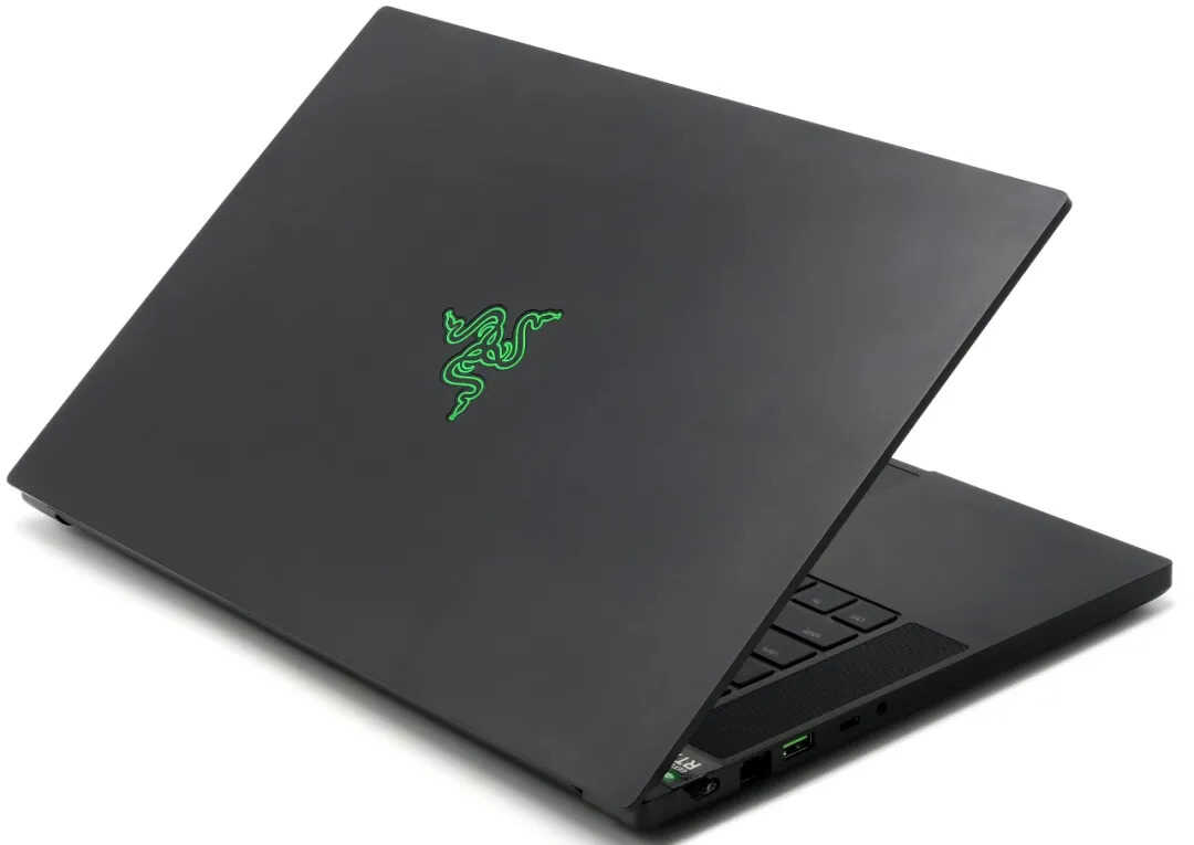 这条“绿蛇”逐渐走稳!雷蛇灵刃15 RTX3060版测试