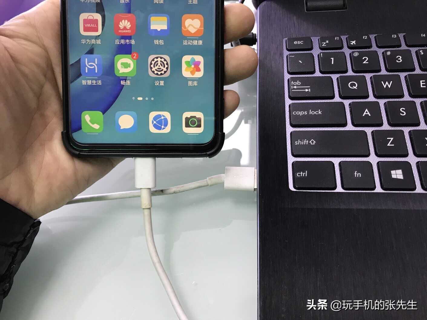 电脑没有网线怎么连接WiFi?很简单,一部闲置的手机就可以搞定