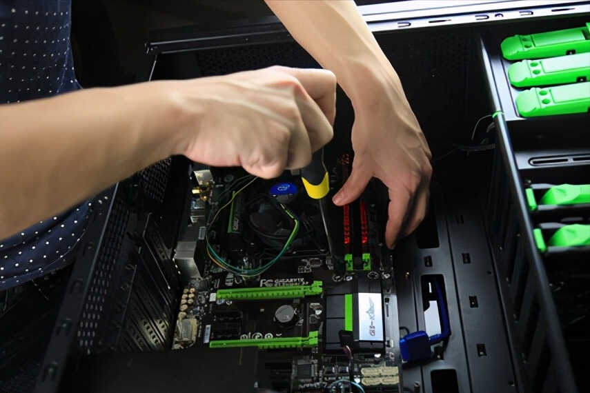 电脑机箱嗡嗡响,不知道噪音是怎么来的?更换这几个部件即可解决