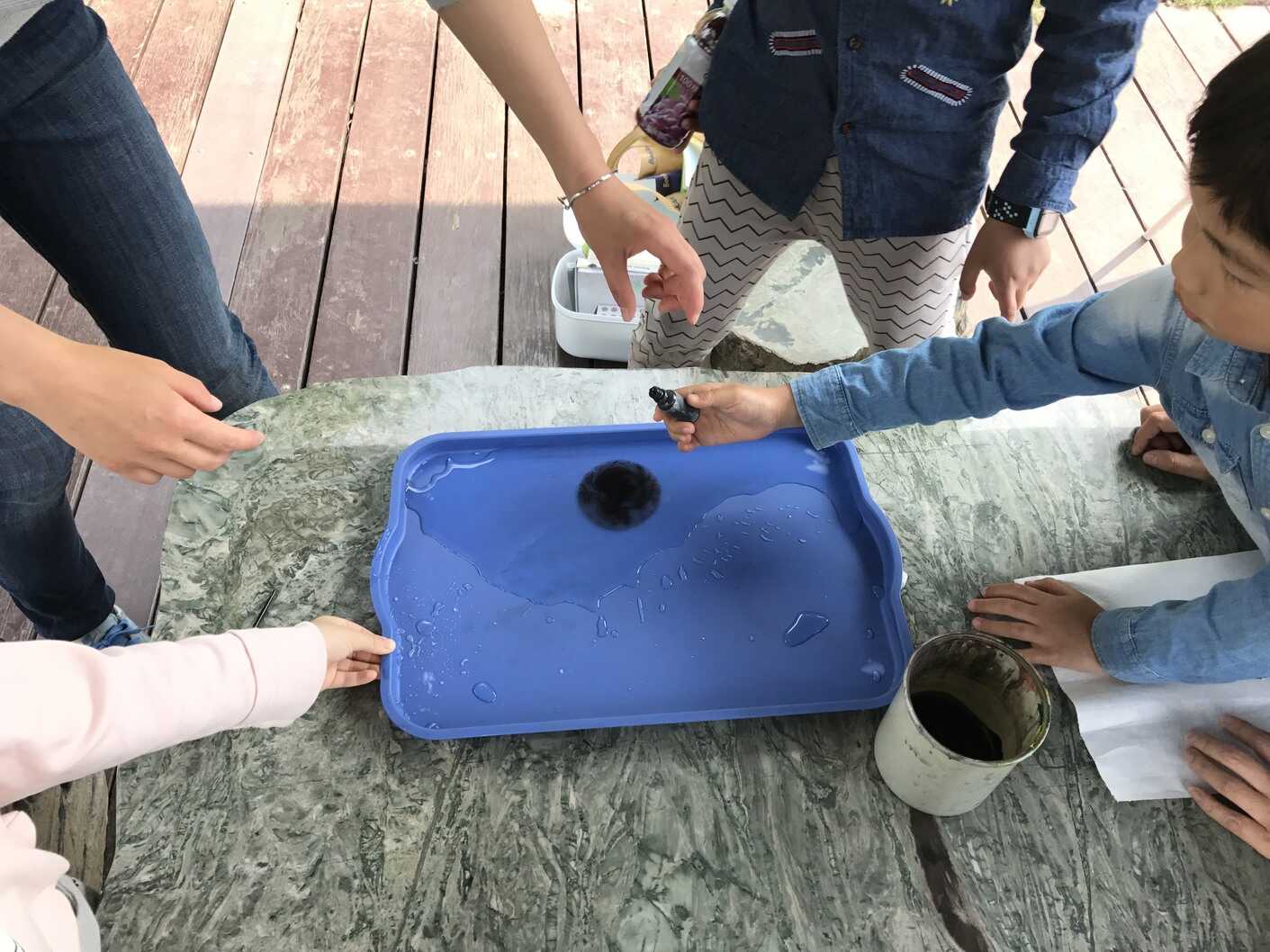 手上沾到墨水怎么洗掉?只需要学会这4个方法,快速把墨水洗干净