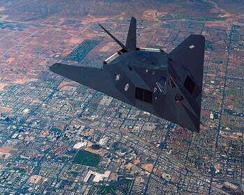 一款有里程碑意义的战机,F-117A是如何实现隐身的?机身涂料有门道