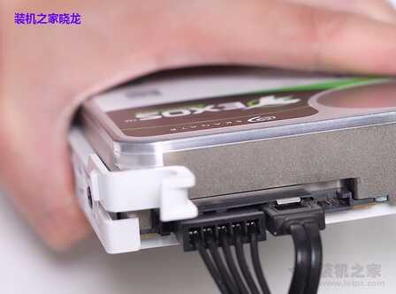 超详细图文+视频电脑组装教程,装机之家手把手教你组装一台电脑