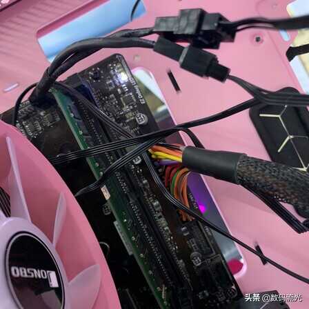 大学生自己组装电脑,电脑刚装好就有问题:主板boot灯一直亮