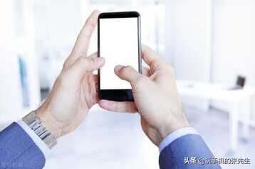 手机屏幕变成白色,怎样才能调回来?看完这点你就明白了