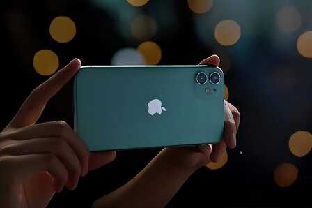 iPhone 11降至3600元价位:国产旗舰机还值得入手吗?