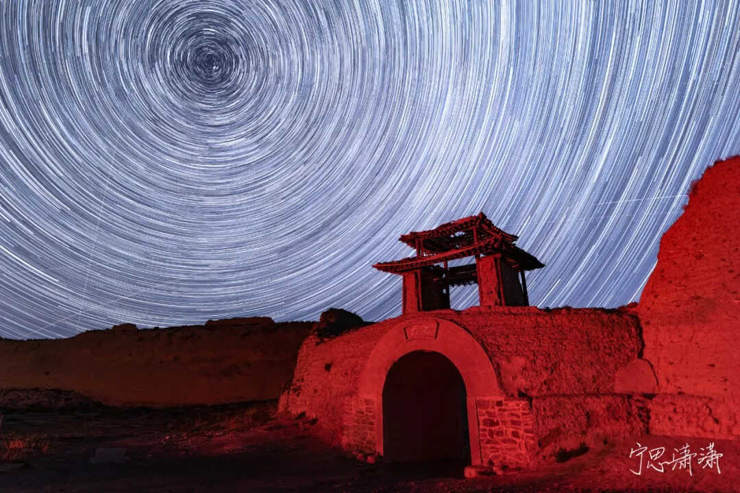 超详细告诉您如何拍摄星轨?手机也可以,相机也可以