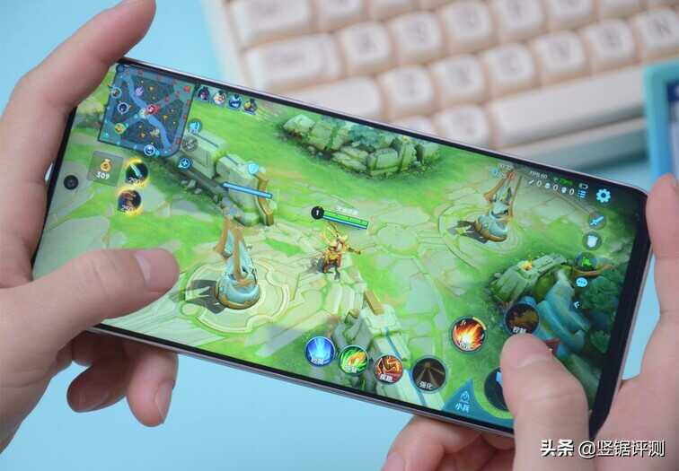 千元手机还有“13GB运存”设计?荣耀X40i轻薄新机简评