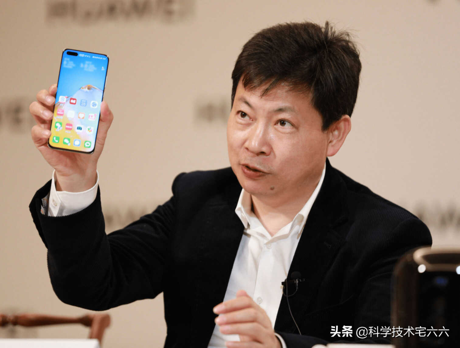 7.1英寸超大屏、66W超充,华为Mate50X售价近6000元?