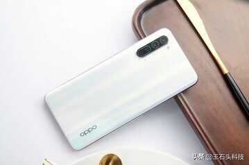 OPPO Reno3值得买吗?上手一段时间后,这些心里话可供参考