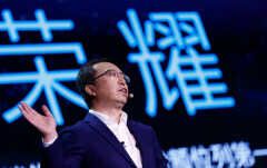 荣耀出售前性价比最高的手机（这三款手机太香了）