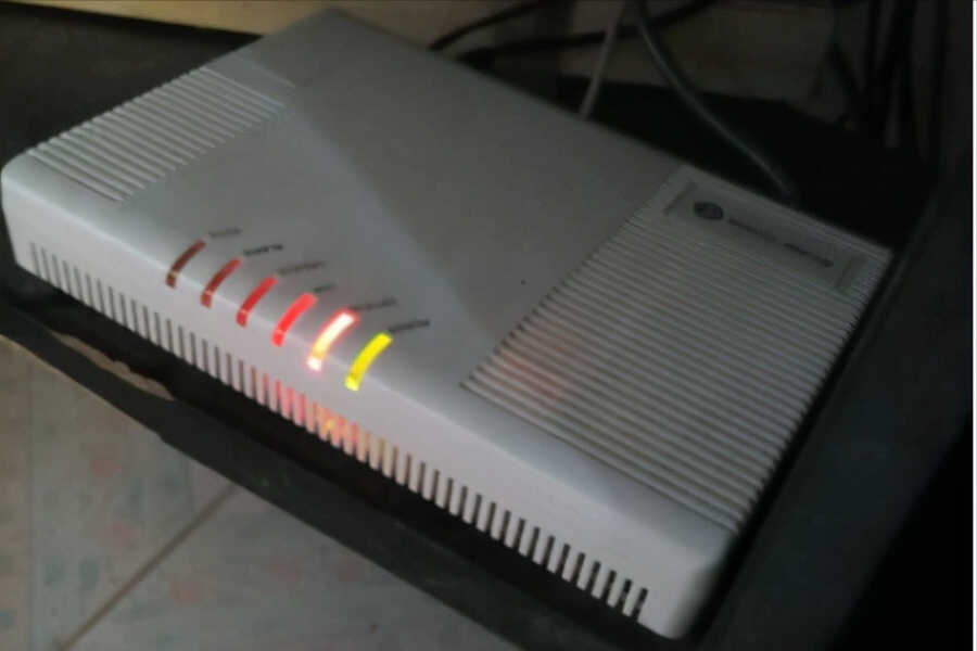 路由器的光信号灯“闪红光”,与这几个原因有关,逐一排查即可