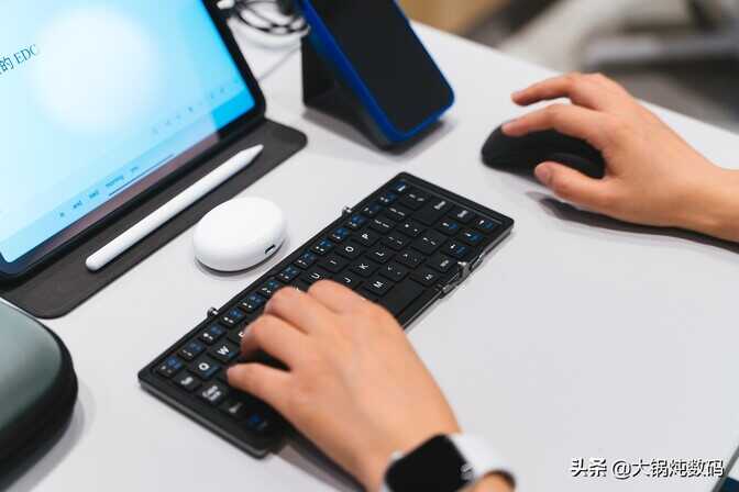 iPad真的能替代电脑么?移动轻办公都需要哪些装备