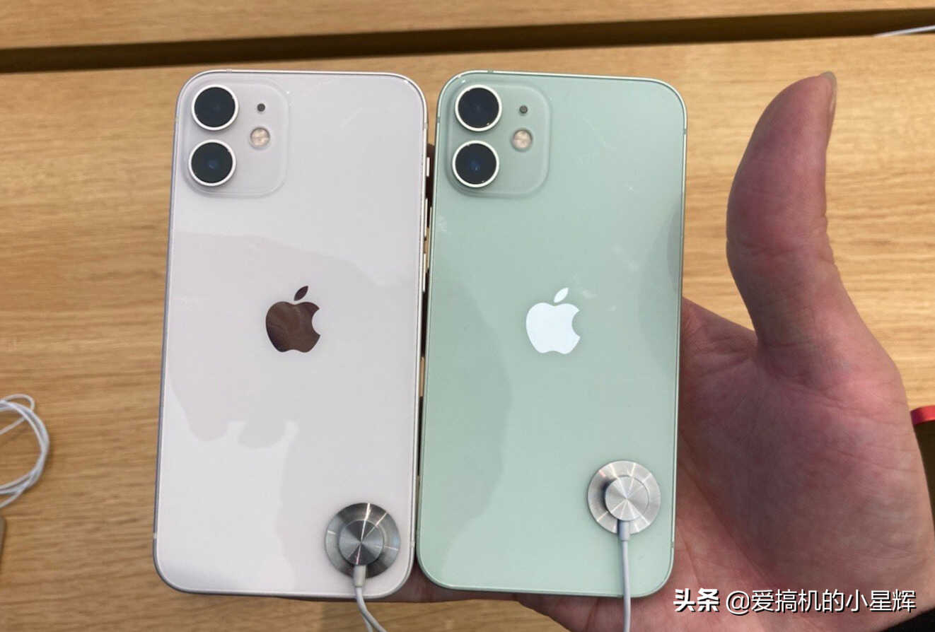 iPhone 12和iPhone 12 mini谁更值得买,看完这份榜单就懂了