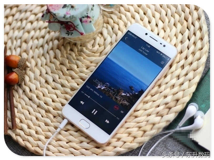 vivo Y67实测:前置1600万柔光自拍,知性美颜2.0,智慧引擎2.0,分屏应用