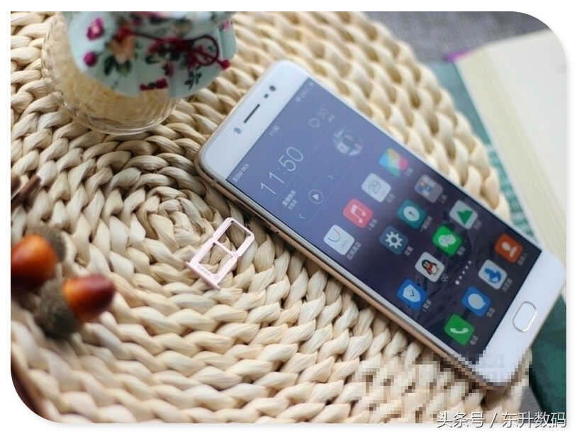 vivo Y67实测:前置1600万柔光自拍,知性美颜2.0,智慧引擎2.0,分屏应用