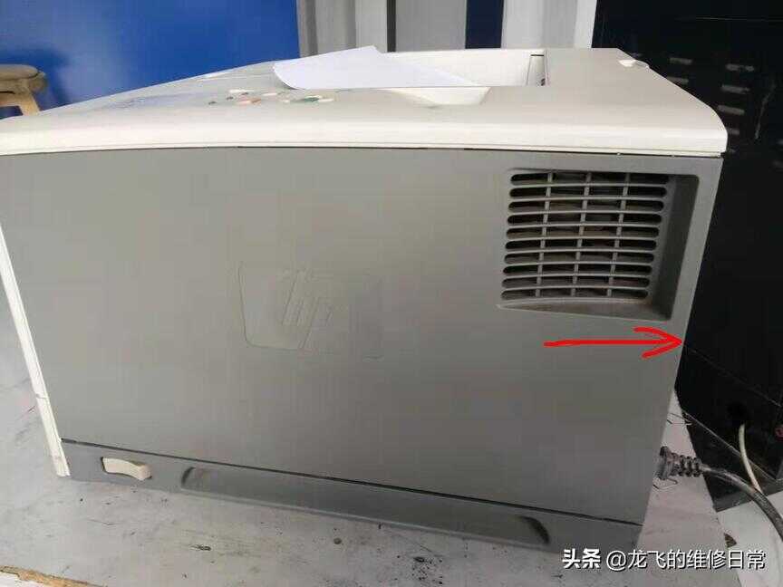 HP 5200打印机,纸张连续进纸,导致卡纸,分享下拆机和维修方法