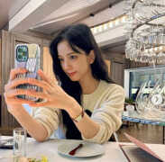 iphone13关了原彩还是黄（iphone13屏幕发黄解决小妙招）