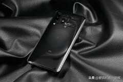 小米9透明版与透明尊享版区别（米9透明尊享版对比米9透明版）