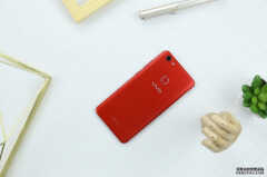 vivo y73手机性能怎么样（vivo Y73多角度评测）