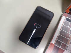 iphone13有充电器吗（iPhone13充电器的选择方法）