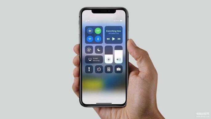 现在是购买iPhone8还是购买iPhoneX呢?你们会选择哪个?