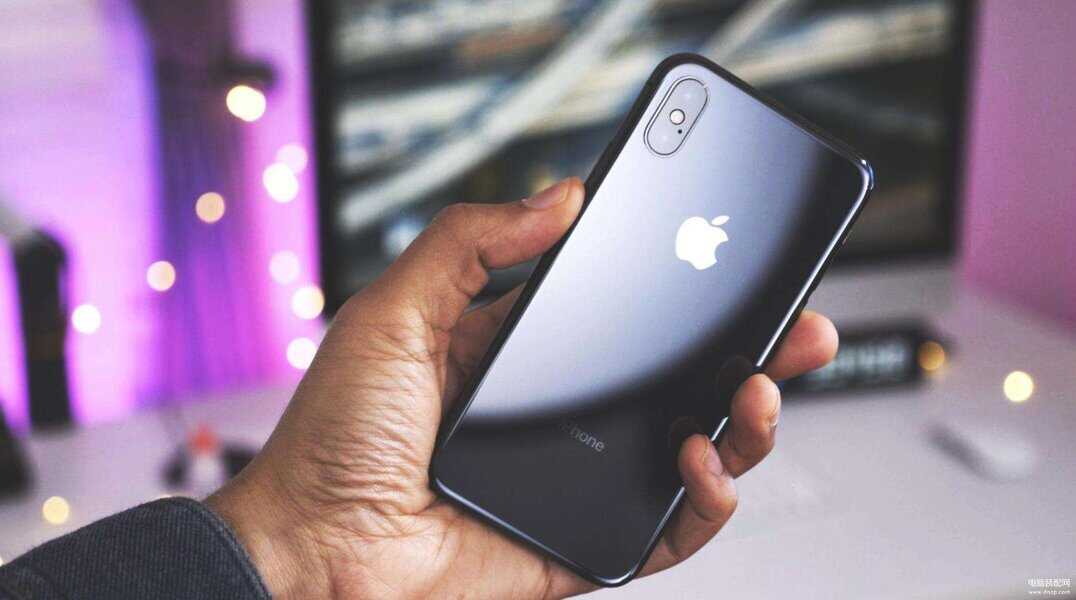现在是购买iPhone8还是购买iPhoneX呢?你们会选择哪个?