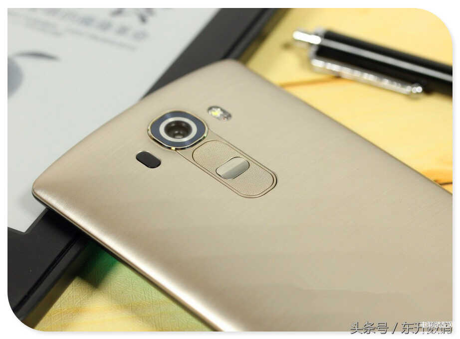 LG G4实测:曲面屏幕,B门快门模式,快速充电