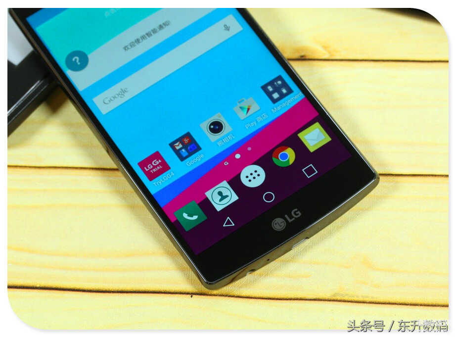 LG G4实测:曲面屏幕,B门快门模式,快速充电